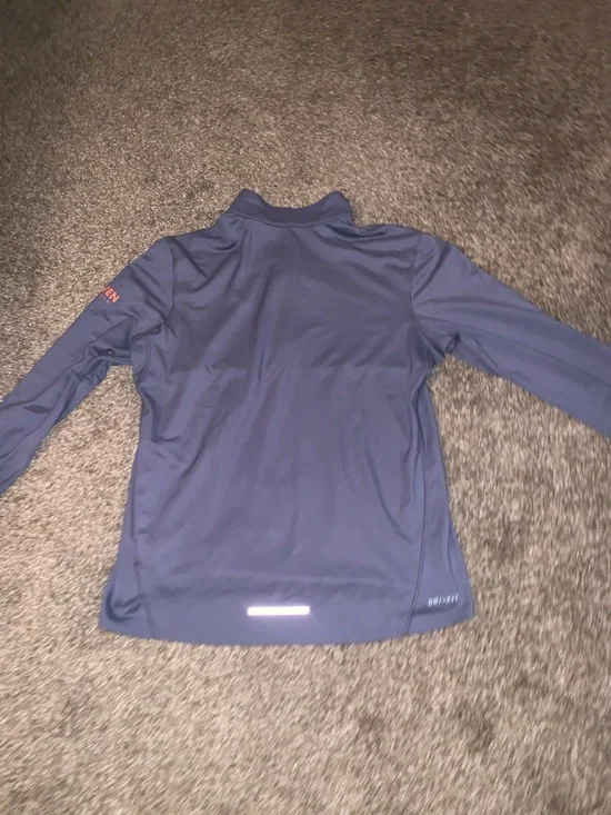 Nike Running Dri-FIT Pullover - Grey - Picture 2 of 3